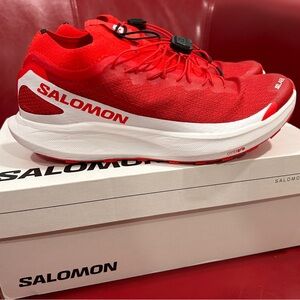 Salomon Women’s Red SLab Sneakers Size 7